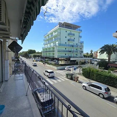 Sofia Apartment, A Pochi Passi Dal Mare Rif A765 Appartement
