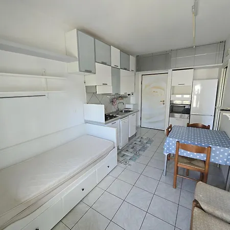 Sofia A Pochi Passi Dal Mare Rif A765 Apartment