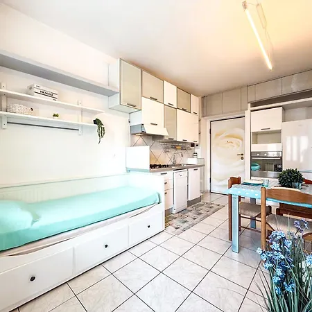 Sofia Apartment, A Pochi Passi Dal Mare Rif A765 Lägenhet *