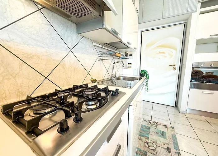 Lägenhet Sofia Apartment, A Pochi Passi Dal Mare Rif A765